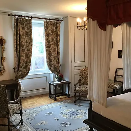 Chateau De La Chapelle Des Bois