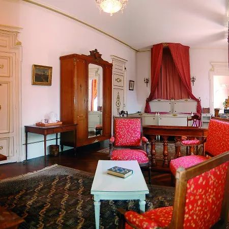Chateau De La Chapelle Des Bois *
